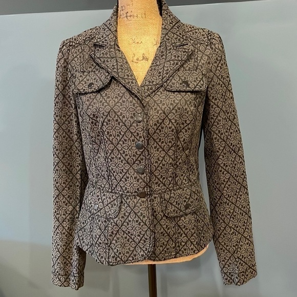 Ann Taylor Jackets & Blazers - Ann Taylor Loft Light Jacket Size 6